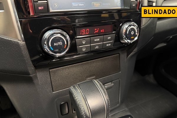 MITSUBISHI PAJERO FULL 3.2 HPE 4X4 16V TURBO INTERCOOLER DIESEL 4P AUTOMÁTICO 2016/2017 MITSUBISHI PAJERO FULL 3.2 HPE 4X4 16V TURBO INTERCOOLER DIESEL 4P AUTOMÁTICO 2016/2017